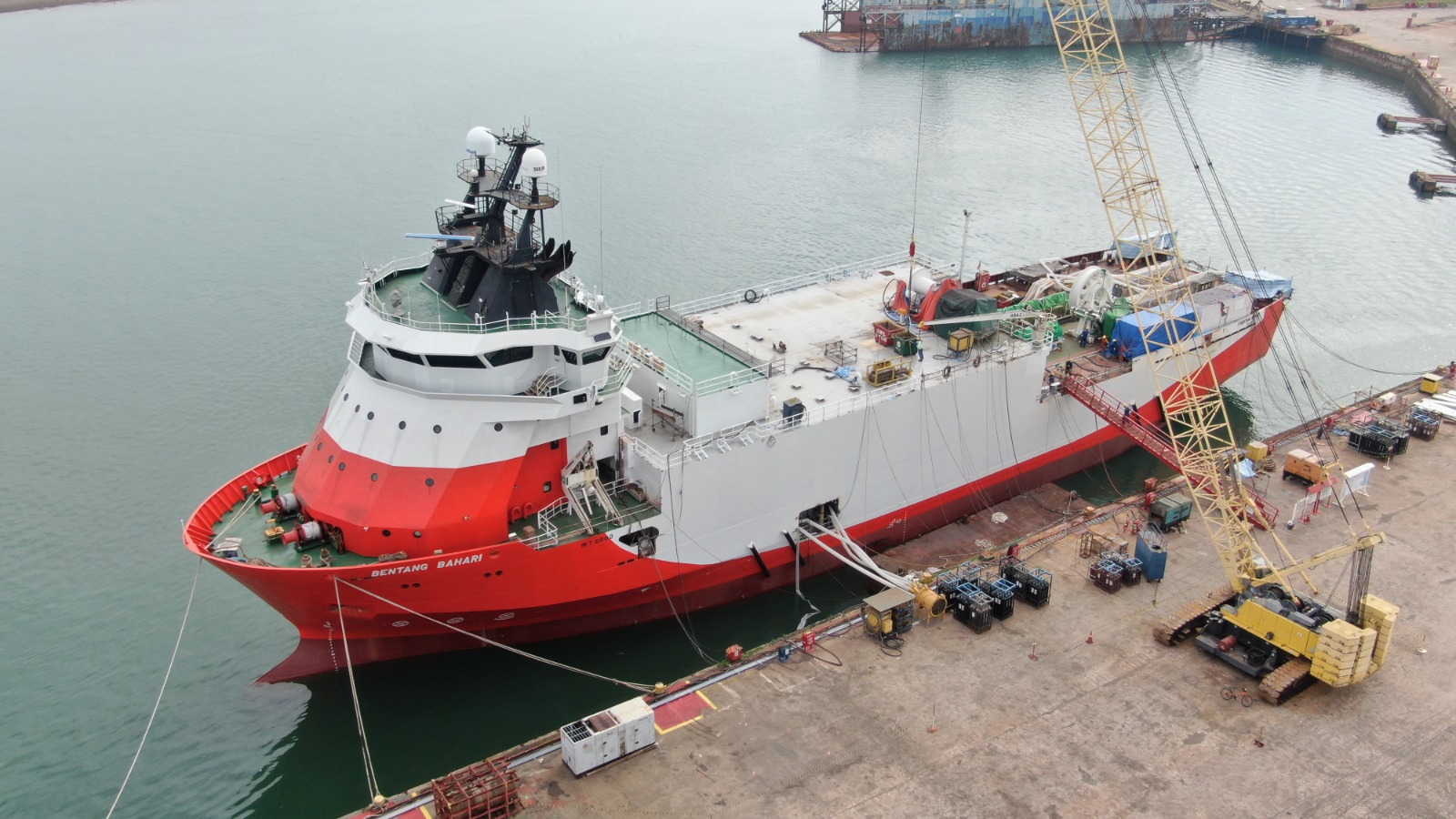 Cable laying vessel at sea